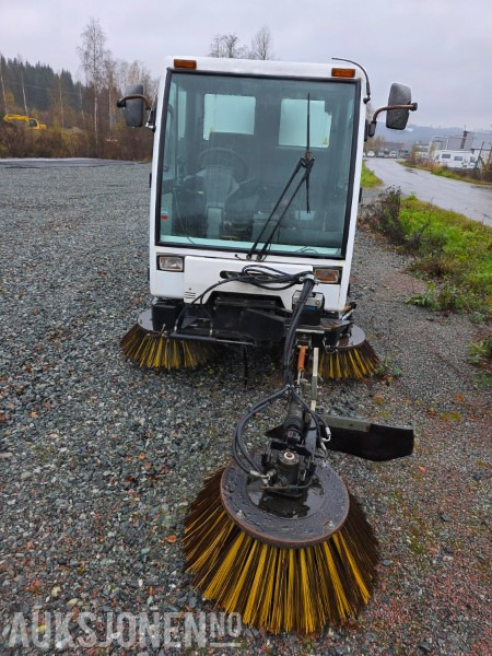 Bucher citycat 2000 feiebil reperasjonsobjekt - Komunalinė/ Specializuota technika: foto 3 Bucher citycat 2000 feiebil reperasjonsobjekt - Komunalinė/ Specializuota technika: foto 3