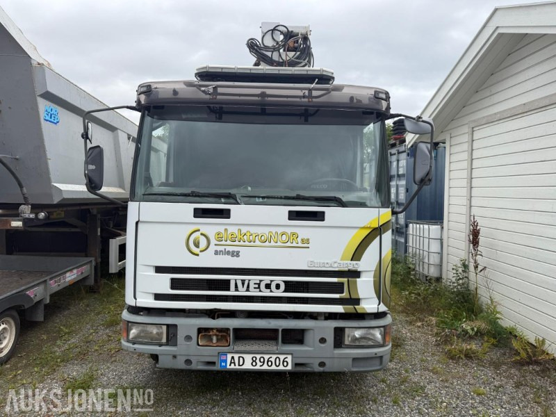 Iveco EuroCargo liftbil med kurv - 179 571 km - Webasto - Arbeidslys - Komunalinė/ Specializuota technika: foto 2 Iveco EuroCargo liftbil med kurv - 179 571 km - Webasto - Arbeidslys - Komunalinė/ Specializuota technika: foto 2