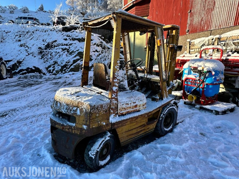 1980 Toyota T2-3F Gaffeltruck - 1,95 tonn, 3000 mm løft, 6886 timer - Krovimo technika: foto 5 1980 Toyota T2-3F Gaffeltruck - 1,95 tonn, 3000 mm løft, 6886 timer - Krovimo technika: foto 5