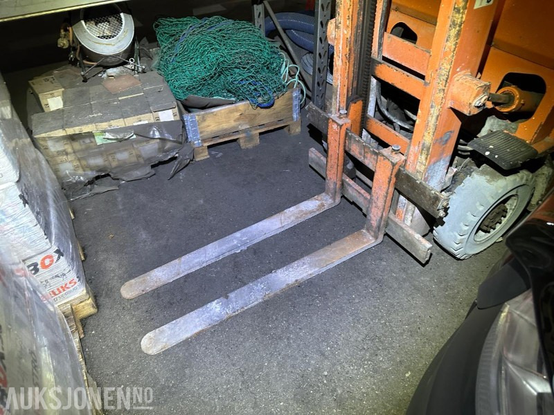 1987 Toyota 4RB10 Truck // gaffeltruck - rep-objekt - Krovimo technika: foto 4 1987 Toyota 4RB10 Truck // gaffeltruck - rep-objekt - Krovimo technika: foto 4