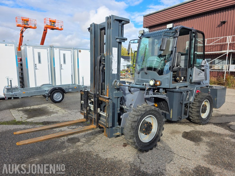 2023 RUN TX Dieseltruck kun 104 timer 4x4 - Krovimo technika: foto 1 2023 RUN TX Dieseltruck kun 104 timer 4x4 - Krovimo technika: foto 1
