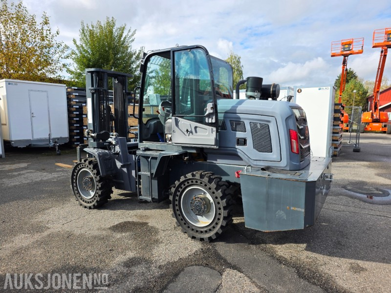 2023 RUN TX Dieseltruck kun 104 timer 4x4 - Krovimo technika: foto 4 2023 RUN TX Dieseltruck kun 104 timer 4x4 - Krovimo technika: foto 4