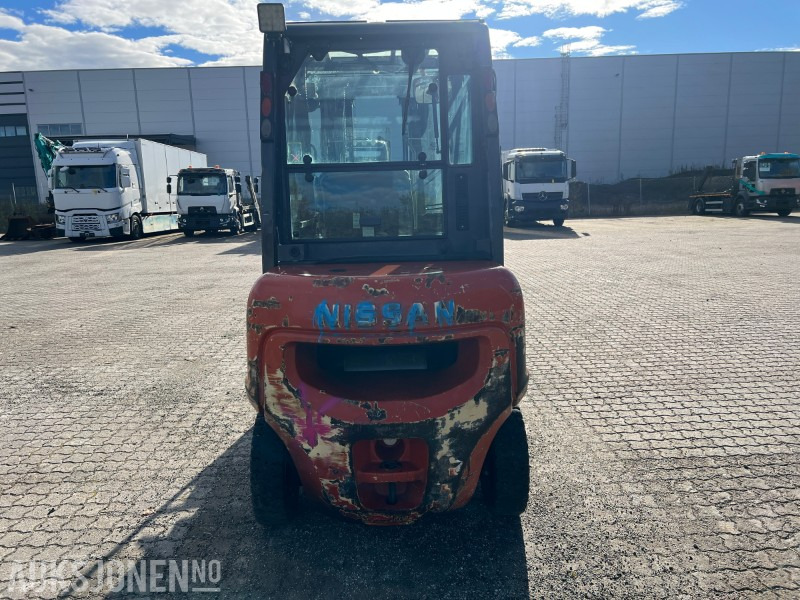 Nissan E25 med 2500kg løfte kapasitet 3,3 m løfte høyde - Krovimo technika: foto 4 Nissan E25 med 2500kg løfte kapasitet 3,3 m løfte høyde - Krovimo technika: foto 4