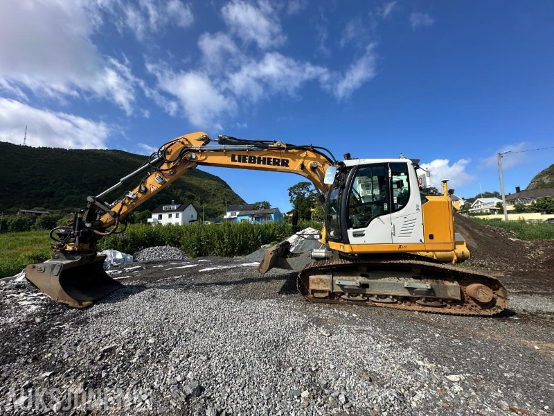 Liebherr R914 STD Compact Litronic Beltegraver - 2932 Timer - Sentralsmøring - Novatron 3D GPS - 4 Skuffer - Ekskavatorius: foto 2 Liebherr R914 STD Compact Litronic Beltegraver - 2932 Timer - Sentralsmøring - Novatron 3D GPS - 4 Skuffer - Ekskavatorius: foto 2
