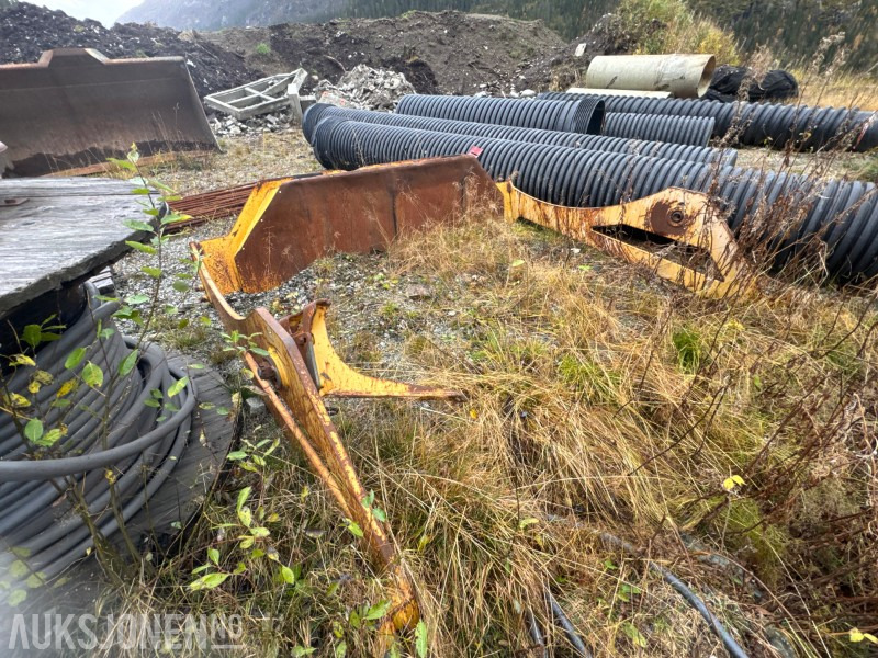 2006 Baklem til Bell 25 - Padargas - Statybinė technika: foto 4 2006 Baklem til Bell 25 - Padargas - Statybinė technika: foto 4