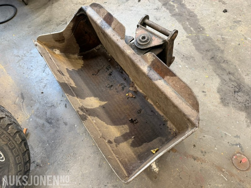 2006 Globus Hydraulisk pusseskuff – S30 feste / 90L / 99kg - Padargas - Statybinė technika: foto 1 2006 Globus Hydraulisk pusseskuff – S30 feste / 90L / 99kg - Padargas - Statybinė technika: foto 1