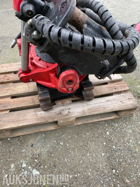 2012 Indexator RT60B S70/S70 Tiltrotator - Padargas - Statybinė technika: foto 3 2012 Indexator RT60B S70/S70 Tiltrotator - Padargas - Statybinė technika: foto 3
