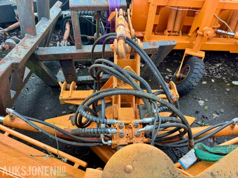 2012 Snježni Plug Snøplog - Padargas - Statybinė technika: foto 4 2012 Snježni Plug Snøplog - Padargas - Statybinė technika: foto 4