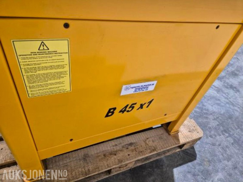 2012 VM - B 45x1 Armeringsbøyemaskin - 4 kW - 400 V - Padargas - Statybinė technika: foto 3 2012 VM - B 45x1 Armeringsbøyemaskin - 4 kW - 400 V - Padargas - Statybinė technika: foto 3