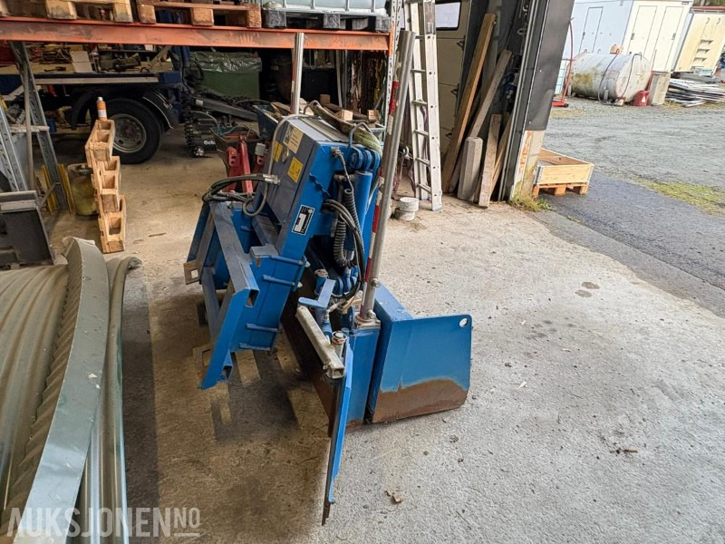 2014 AP LEVELLER 1400 / PLANERINGSSKJÆR MED TVERRFALLSENSOR OG LASERMOTTAKERE - Padargas - Statybinė technika: foto 5 2014 AP LEVELLER 1400 / PLANERINGSSKJÆR MED TVERRFALLSENSOR OG LASERMOTTAKERE - Padargas - Statybinė technika: foto 5