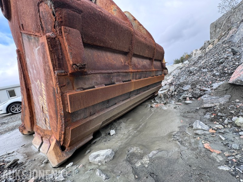 2014 Gjerstad Graveskuff / Lasteskuffe - 4500 L - 4,5 m3 - Nysveiset - Padargas - Statybinė technika: foto 5 2014 Gjerstad Graveskuff / Lasteskuffe - 4500 L - 4,5 m3 - Nysveiset - Padargas - Statybinė technika: foto 5