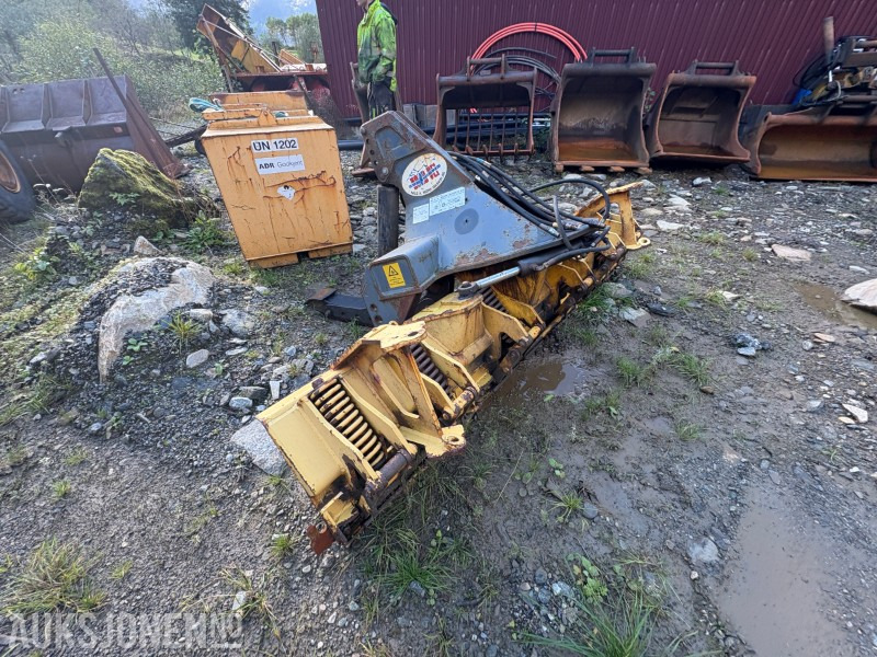 2016 Stark HT2800R Planeringsskjær / Høvler / Høvelskjær - Padargas - Statybinė technika: foto 4 2016 Stark HT2800R Planeringsskjær / Høvler / Høvelskjær - Padargas - Statybinė technika: foto 4