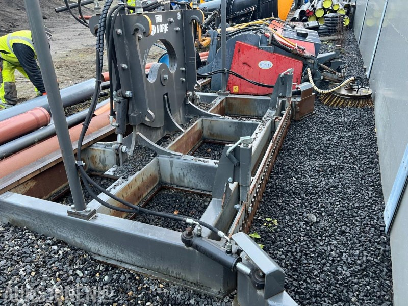 2021 Norje Justeringsbjelke/avrettningsbjelke 2880 mm - Padargas - Statybinė technika: foto 1 2021 Norje Justeringsbjelke/avrettningsbjelke 2880 mm - Padargas - Statybinė technika: foto 1