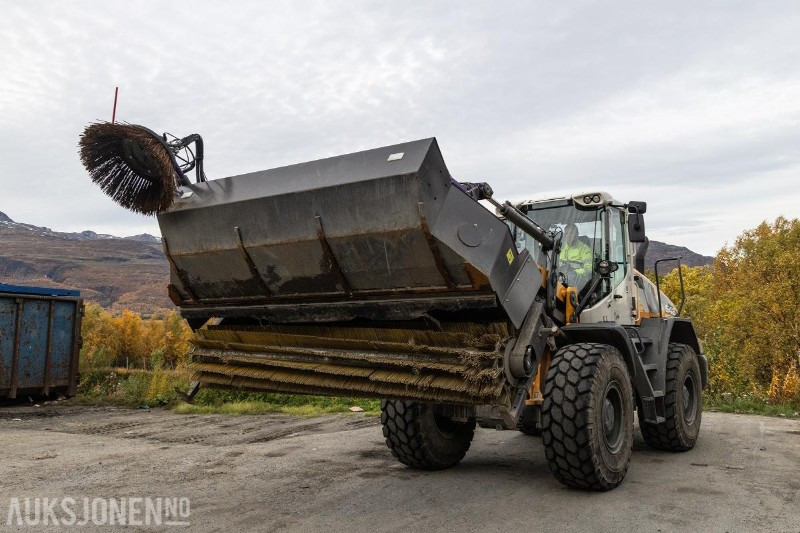 2022 Holms PH/300-3.0 Feiekost - Meget lite brukt - 3 Meters arbeidsbredde - Padargas - Statybinė technika: foto 2 2022 Holms PH/300-3.0 Feiekost - Meget lite brukt - 3 Meters arbeidsbredde - Padargas - Statybinė technika: foto 2