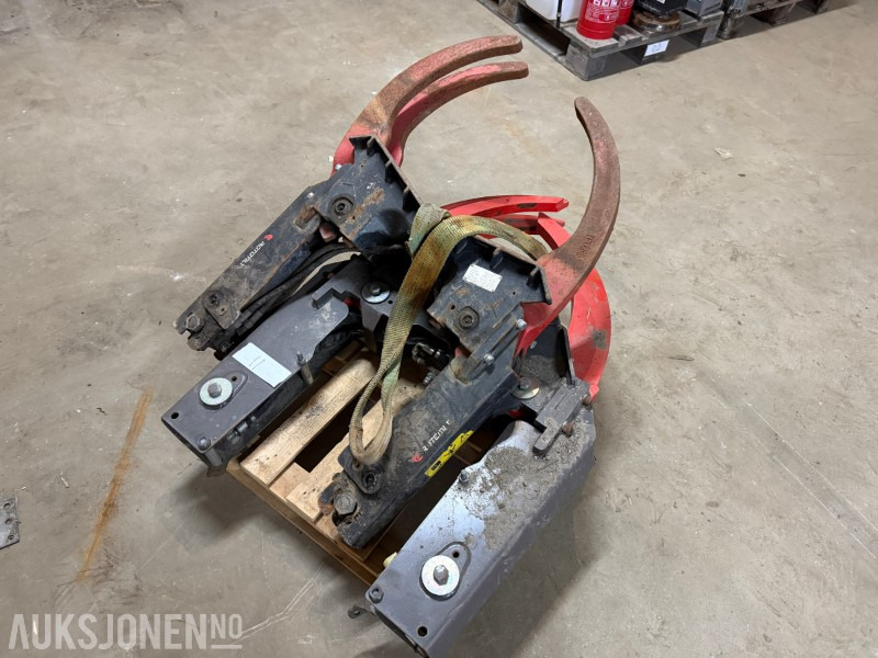 Padargas - Statybinė technika Andre 2 stk Rototilt tømmerklo/grip – G800BE og ukjent modell – selges samlet: foto 1
