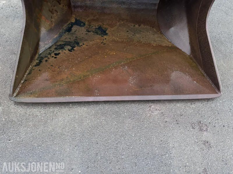 Götene Pusskuff 1650L, S80 - Padargas - Statybinė technika: foto 3 Götene Pusskuff 1650L, S80 - Padargas - Statybinė technika: foto 3