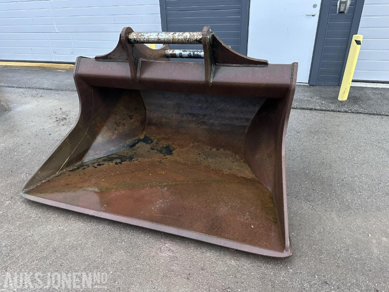 Götene Pusskuff 1650L, S80 - Padargas - Statybinė technika: foto 1 Götene Pusskuff 1650L, S80 - Padargas - Statybinė technika: foto 1