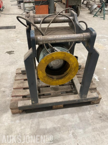 Padargas - Statybinė technika Hydraulisk vinsj til gravemaskin S60/70 feste: foto 1