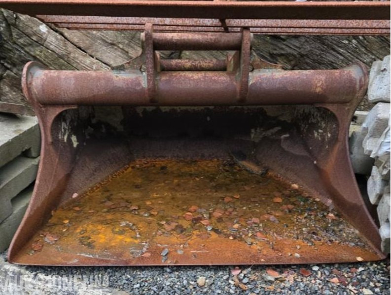 Pusseskuffe - Padargas - Statybinė technika: foto 2 Pusseskuffe - Padargas - Statybinė technika: foto 2