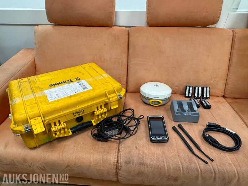 Trimble GNSS/GPS landmålings-sett - Trimble R4 model 3 - Trimble Juno T41 feltkontroller - Padargas - Statybinė technika: foto 1 Trimble GNSS/GPS landmålings-sett - Trimble R4 model 3 - Trimble Juno T41 feltkontroller - Padargas - Statybinė technika: foto 1