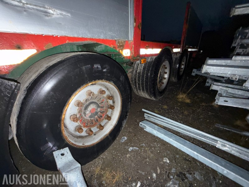 2005 Istrail Trippelkjerre - Planhenger med karmer - Priekaba: foto 5 2005 Istrail Trippelkjerre - Planhenger med karmer - Priekaba: foto 5