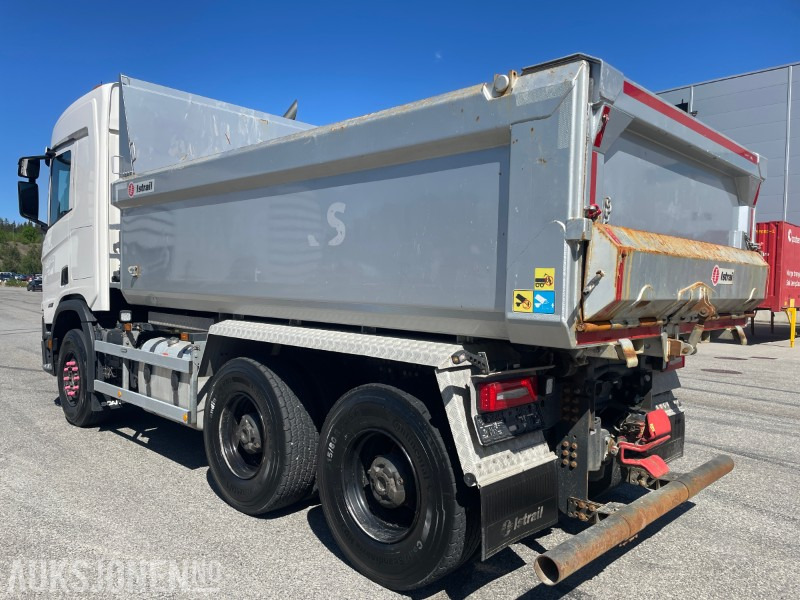 Scania R560 Super 6x4 Tippbil Istrail dumperkasse Mahlers brøyterigget - Savivartis sunkvežimis: foto 5 Scania R560 Super 6x4 Tippbil Istrail dumperkasse Mahlers brøyterigget - Savivartis sunkvežimis: foto 5
