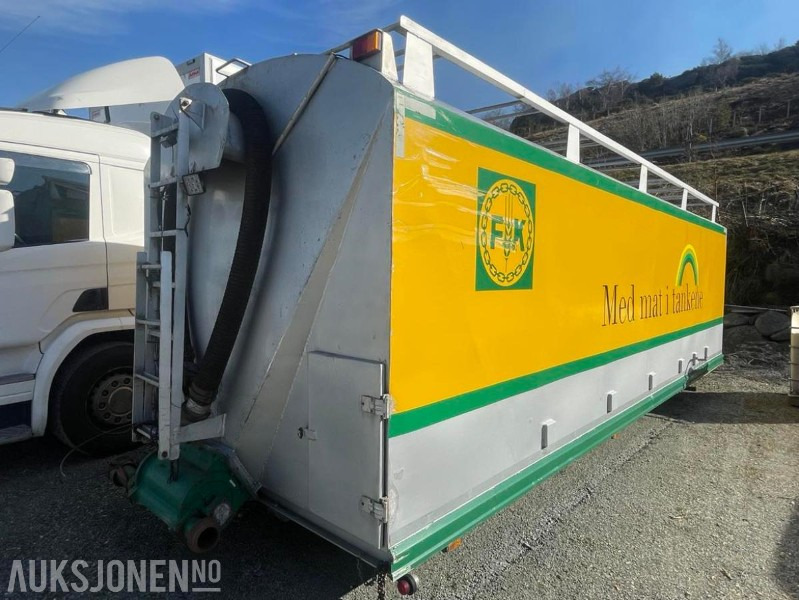 2005 Tank til mel og korn - Bulk-transport - 35 000 liter - Tipp kydraulikk - 7 rom - Kamera - Sluser - Hjelperamme. - Sunkvežimis: foto 5 2005 Tank til mel og korn - Bulk-transport - 35 000 liter - Tipp kydraulikk - 7 rom - Kamera - Sluser - Hjelperamme. - Sunkvežimis: foto 5