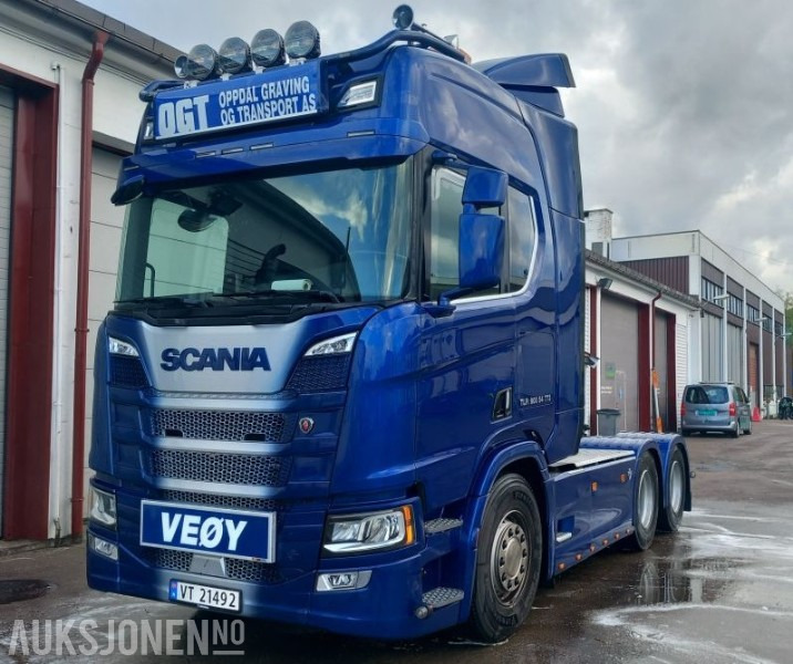 2023 Scania R590 6x2 trekkbil / trekkvogn EU-godkjent - Vilkikas: foto 1 2023 Scania R590 6x2 trekkbil / trekkvogn EU-godkjent - Vilkikas: foto 1