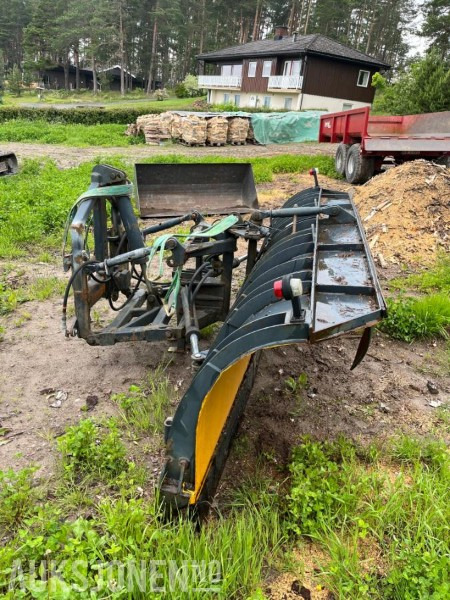 1995 Tellefsdal kommunalblad K-330 - Žemės ūkio technika: foto 3 1995 Tellefsdal kommunalblad K-330 - Žemės ūkio technika: foto 3