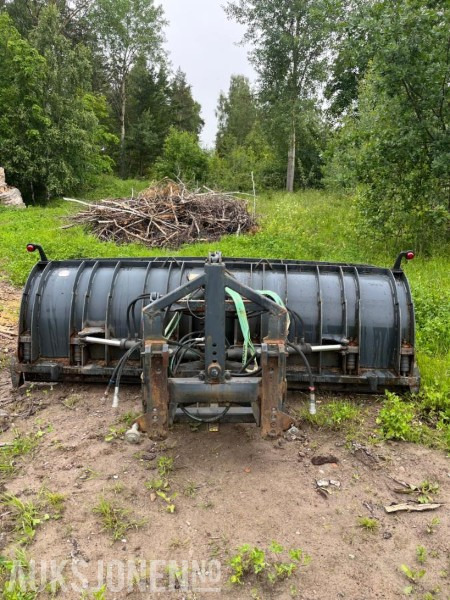 1995 Tellefsdal kommunalblad K-330 - Žemės ūkio technika: foto 5 1995 Tellefsdal kommunalblad K-330 - Žemės ūkio technika: foto 5