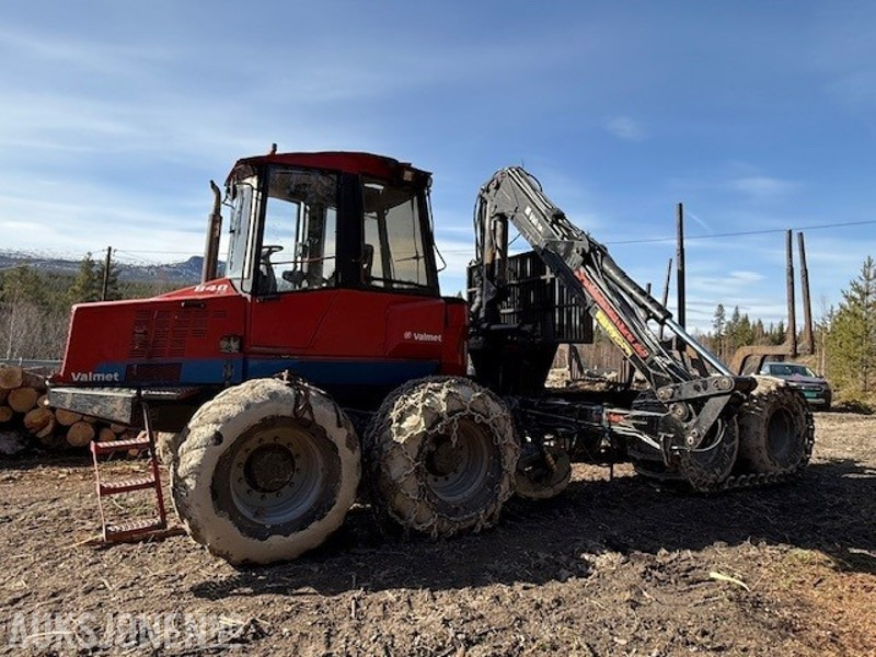 1998 VALMET 840 LASSBÆRER – 8x8 arbeidshest med MaxiForwarder - Žemės ūkio technika: foto 2 1998 VALMET 840 LASSBÆRER – 8x8 arbeidshest med MaxiForwarder - Žemės ūkio technika: foto 2
