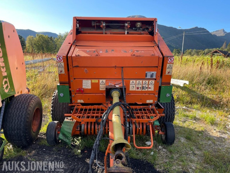 1999 Gallignani 3200 Rundballepresse selges som reparasjons objekt - Žemės ūkio technika: foto 2 1999 Gallignani 3200 Rundballepresse selges som reparasjons objekt - Žemės ūkio technika: foto 2