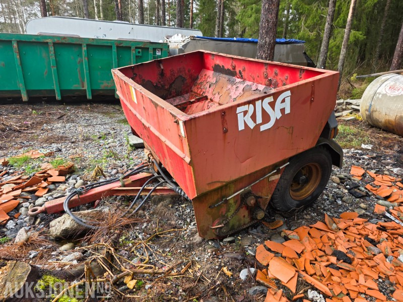 2007 Salo 2500 sand og saltspreder - Žemės ūkio technika: foto 2 2007 Salo 2500 sand og saltspreder - Žemės ūkio technika: foto 2