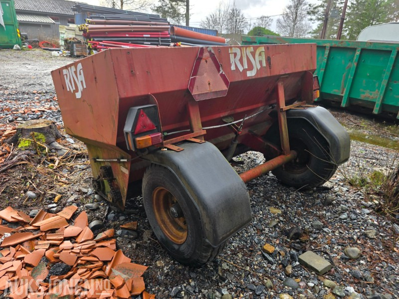 2007 Salo 2500 sand og saltspreder - Žemės ūkio technika: foto 4 2007 Salo 2500 sand og saltspreder - Žemės ūkio technika: foto 4
