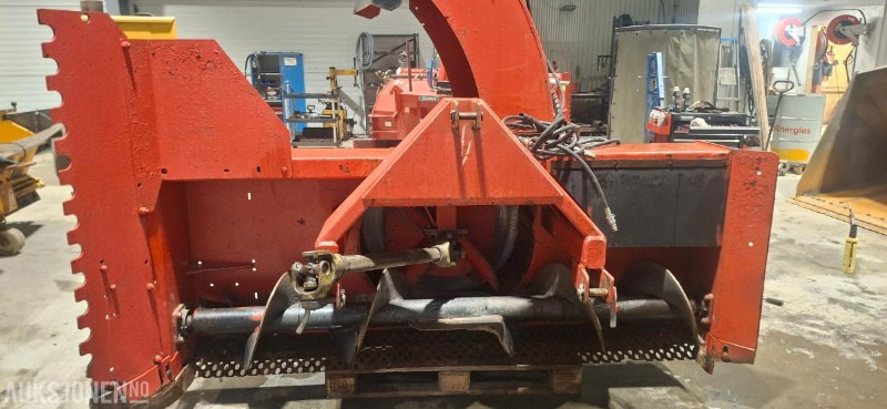 2007 Tokvam 255THS big 2 trinns snøfres - Žemės ūkio technika: foto 1 2007 Tokvam 255THS big 2 trinns snøfres - Žemės ūkio technika: foto 1