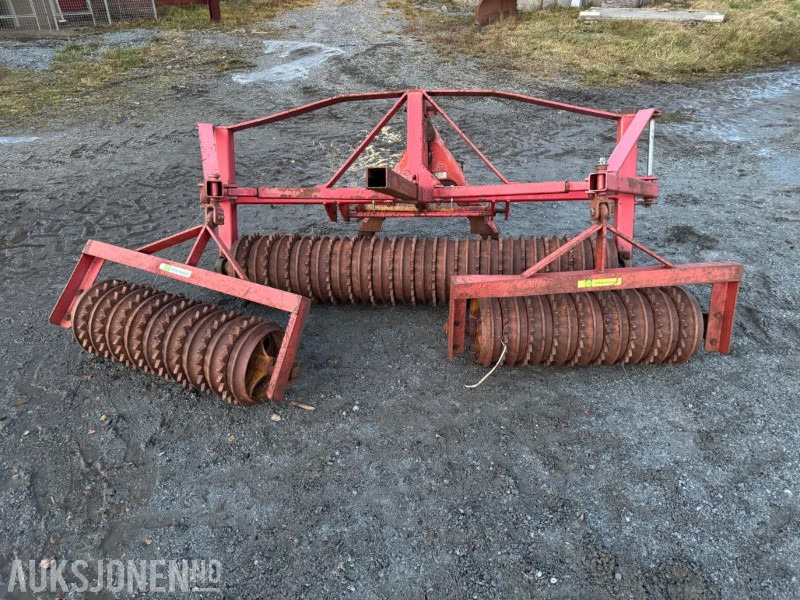 Åker rulle til traktor - Žemės ūkio technika: foto 1 Åker rulle til traktor - Žemės ūkio technika: foto 1