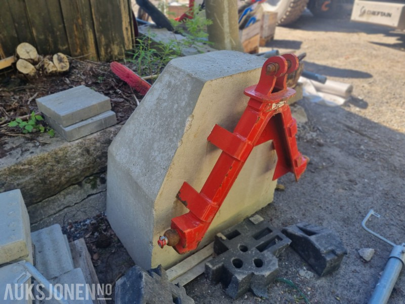 Betong lodd med triangel feste - Žemės ūkio technika: foto 3 Betong lodd med triangel feste - Žemės ūkio technika: foto 3