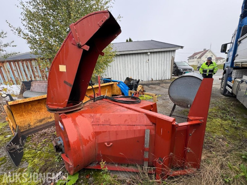 Dalen snøfres med hydraulisk tut - Žemės ūkio technika: foto 5 Dalen snøfres med hydraulisk tut - Žemės ūkio technika: foto 5