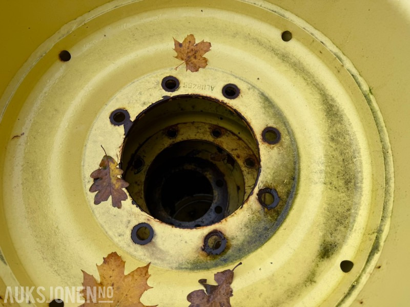 Felgsett til John Deere – AL118455 og AL174627 - Žemės ūkio technika: foto 4 Felgsett til John Deere – AL118455 og AL174627 - Žemės ūkio technika: foto 4