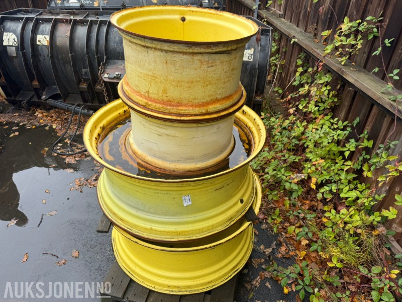 Felgsett til John Deere – AL118455 og AL174627 - Žemės ūkio technika: foto 1 Felgsett til John Deere – AL118455 og AL174627 - Žemės ūkio technika: foto 1