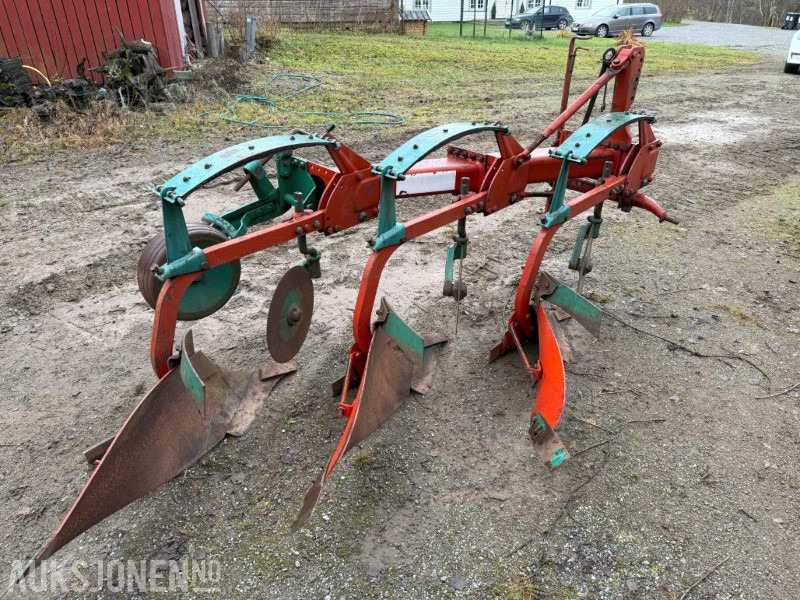 Kverneland Modell A 3 - Plog - Žemės ūkio technika: foto 4 Kverneland Modell A 3 - Plog - Žemės ūkio technika: foto 4