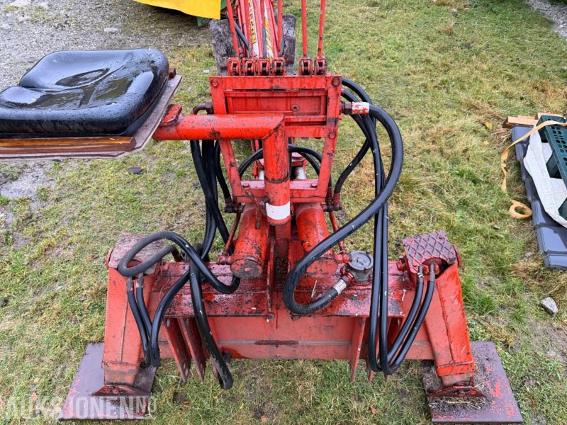 Leon E200 graveaggregat til traktor - Žemės ūkio technika: foto 4 Leon E200 graveaggregat til traktor - Žemės ūkio technika: foto 4