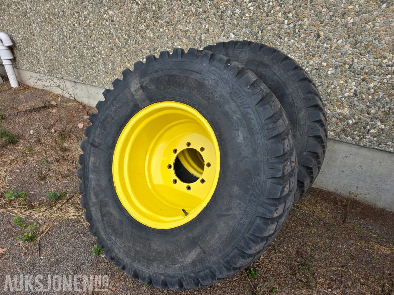 Traktordekk - Stått på John Deere 6610 - Žemės ūkio technika: foto 3 Traktordekk - Stått på John Deere 6610 - Žemės ūkio technika: foto 3