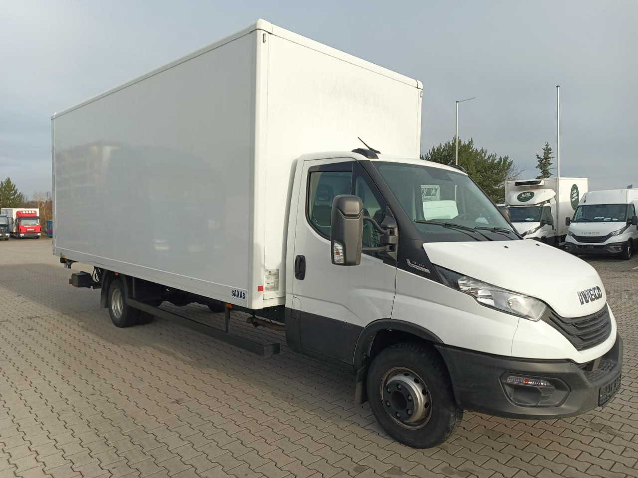 Furgonas su krovinių dėže IVECO Daily 70C18A8: foto 8