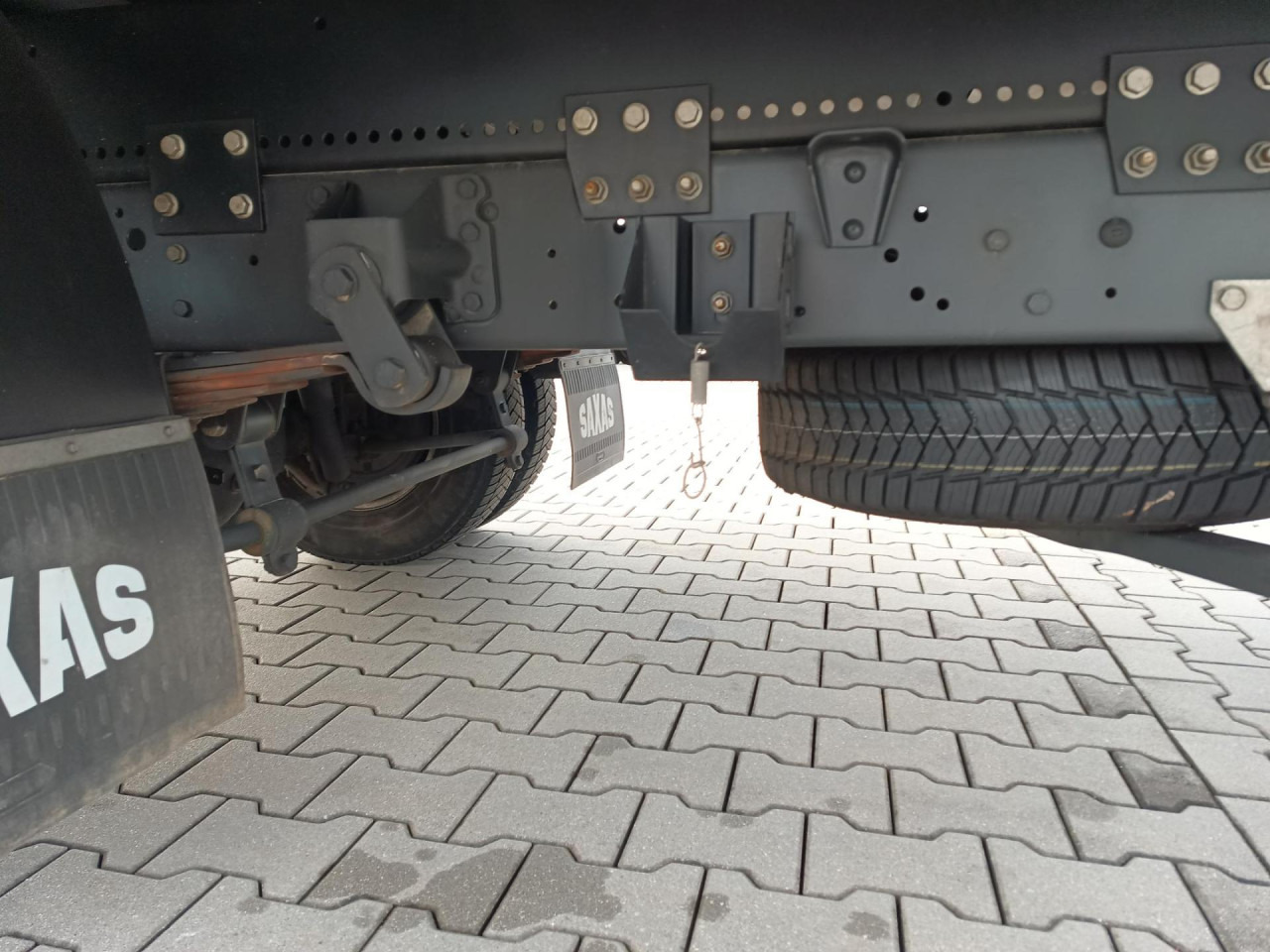 Furgonas su krovinių dėže IVECO Daily 70C18A8: foto 15