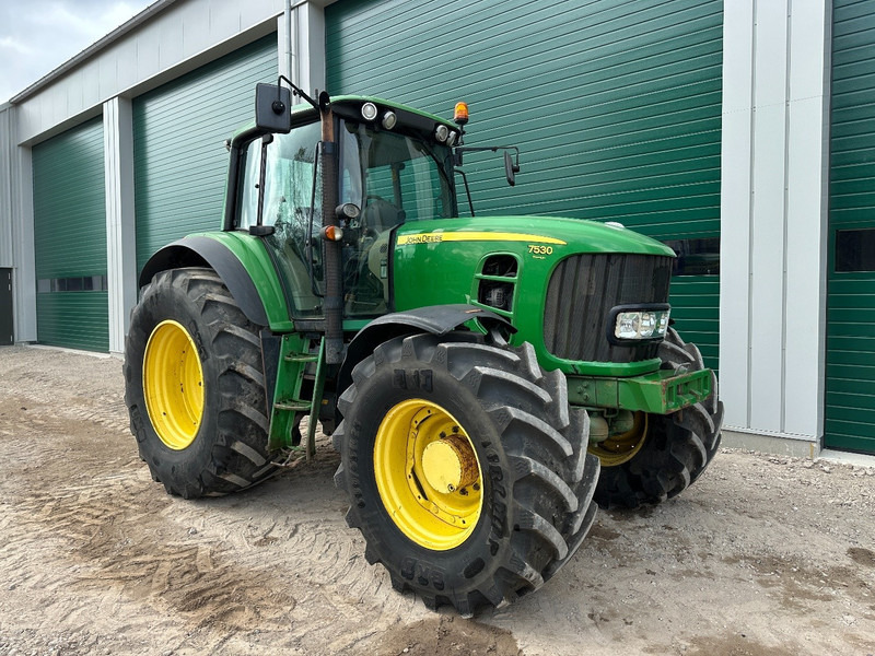 John Deere 7530 - Traktorius: foto 2 John Deere 7530 - Traktorius: foto 2