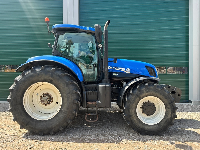 New Holland T7.250 Power Command - Traktorius: foto 4 New Holland T7.250 Power Command - Traktorius: foto 4