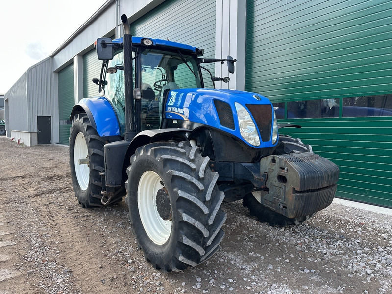 New Holland T7.250 Power Command - Traktorius: foto 2 New Holland T7.250 Power Command - Traktorius: foto 2