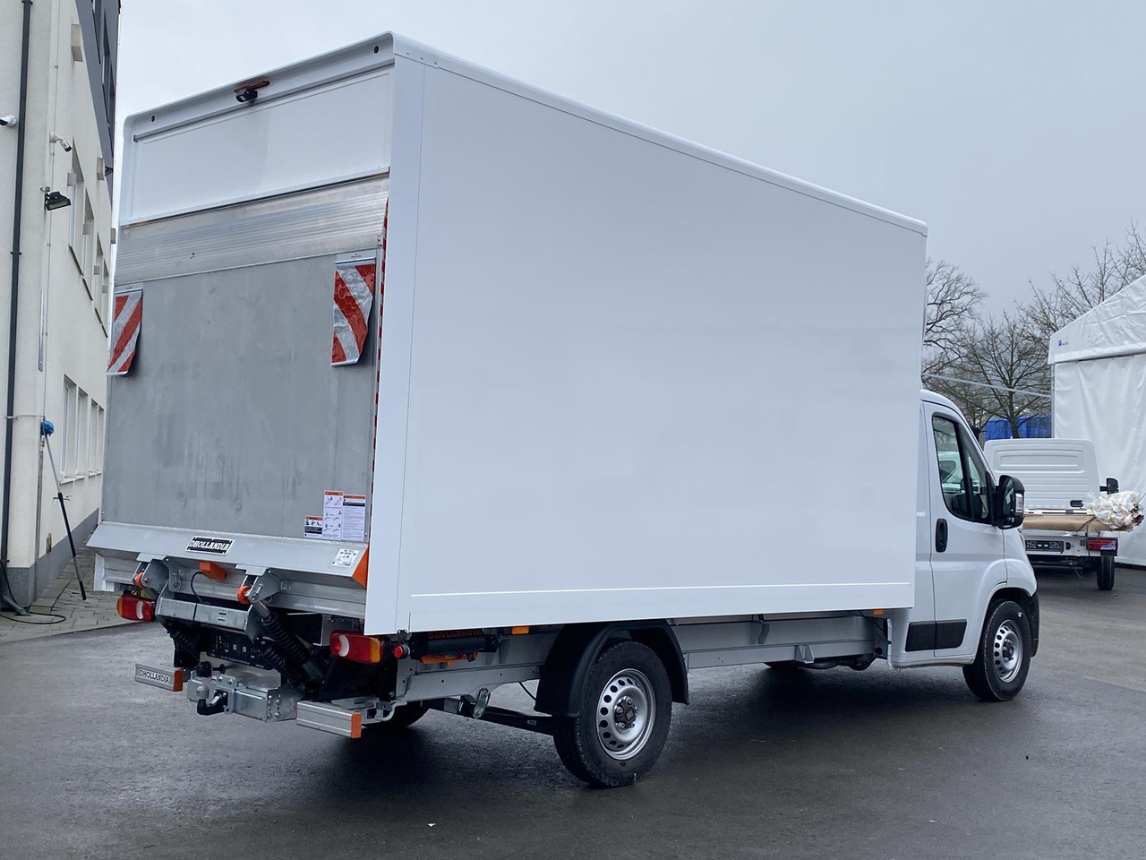 FIAT DUCATO L4 1+2, 180PS, 2.2L | ALU-BOX 4200mm + LADERAMPE + LAGER - Furgonas su krovinių dėže: foto 5 FIAT DUCATO L4 1+2, 180PS, 2.2L | ALU-BOX 4200mm + LADERAMPE + LAGER - Furgonas su krovinių dėže: foto 5