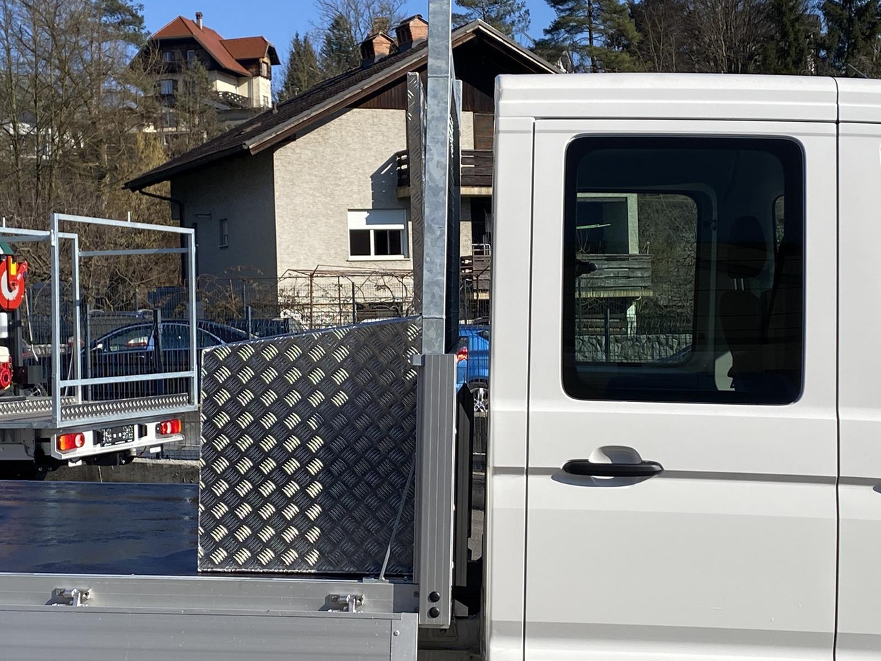 MAN TGE 3.180 DOKA 1+6 3640MM | OFFENE PRITSCHE + ALU KOFFER AUF DER PRITSCHE - Bortinis automobilis: foto 5 MAN TGE 3.180 DOKA 1+6 3640MM | OFFENE PRITSCHE + ALU KOFFER AUF DER PRITSCHE - Bortinis automobilis: foto 5